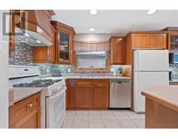 836 WESTBURY CRESCENT - 14