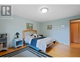 836 WESTBURY CRESCENT - 23