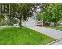 836 WESTBURY CRESCENT - 3
