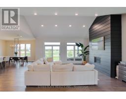296 NANCY STREET - 4