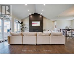 296 NANCY STREET - 7