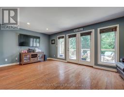 61 MEADOWVALE DRIVE - 18