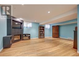 61 MEADOWVALE DRIVE - 34