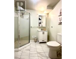 19 - 355 SANDRINGHAM CRESCENT - 15