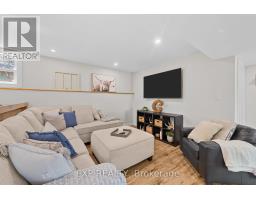 33202 BACK STREET - 18