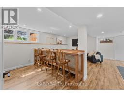 33202 BACK STREET - 20