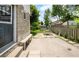 59 AUGUSTA CRESCENT - 16