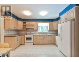 20 LELAND PLACE - 10