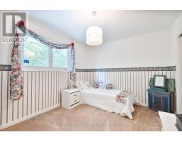 20 LELAND PLACE - 21