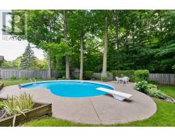 20 LELAND PLACE - 33