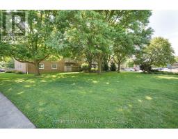 206 - 1590 ERNEST AVENUE - 30
