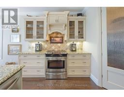 6525 UPPER CANADA CROSS CROSSING - 17