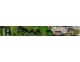 15 SUNSET DRIVE - 35