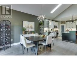 16 VIOLET COURT - 17