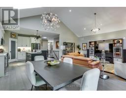 16 VIOLET COURT - 18
