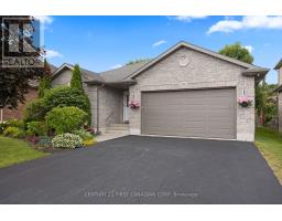 18 TRILLIUM CRESCENT - 1