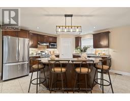 18 TRILLIUM CRESCENT - 10