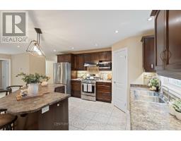 18 TRILLIUM CRESCENT - 12