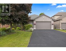 18 TRILLIUM CRESCENT - 2