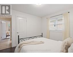 18 TRILLIUM CRESCENT - 24