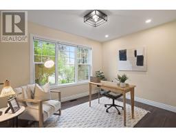 18 TRILLIUM CRESCENT - 25