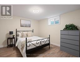 18 TRILLIUM CRESCENT - 31