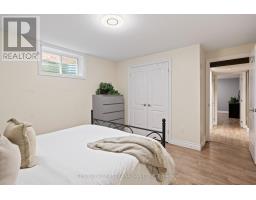 18 TRILLIUM CRESCENT - 32