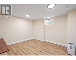 18 TRILLIUM CRESCENT - 34