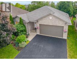 18 TRILLIUM CRESCENT - 4