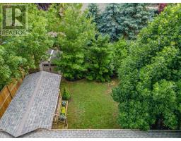 18 TRILLIUM CRESCENT - 43