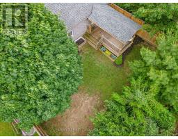 18 TRILLIUM CRESCENT - 44