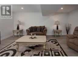 84 THAMES SPRINGS CRESCENT - 35