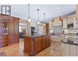 95 HIGHLAND WOODS COURT - 17