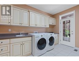 95 HIGHLAND WOODS COURT - 22