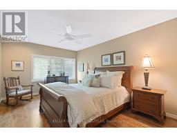 95 HIGHLAND WOODS COURT - 30