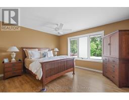 95 HIGHLAND WOODS COURT - 31