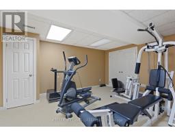 95 HIGHLAND WOODS COURT - 40