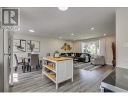 46 PAWNEE CRESCENT - 14