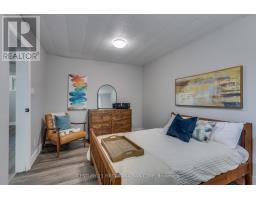 46 PAWNEE CRESCENT - 30