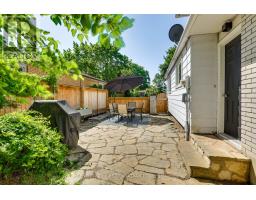46 PAWNEE CRESCENT - 41