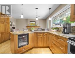 187 WYCHWOOD PARK - 16