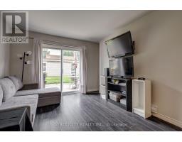157 - 1090 KIPPS LANE - 11