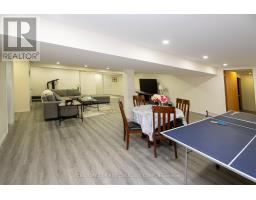 39 ADRIANS WAY - 36