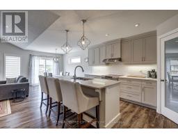 24 ACORN TRAIL - 10