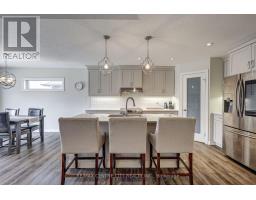 24 ACORN TRAIL - 15