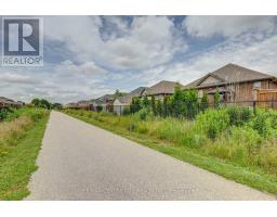 24 ACORN TRAIL - 40