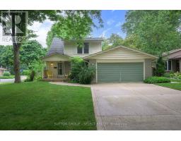 257 EDGEHILL CRESCENT - 1