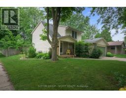 257 EDGEHILL CRESCENT - 2