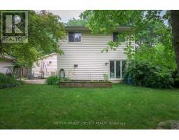 257 EDGEHILL CRESCENT - 28