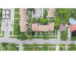 943 NOTRE DAME DRIVE - 2